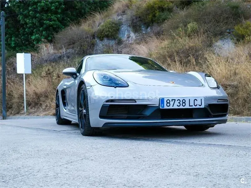 Usado Porsche 718 Cayman GTS 365 CV (268 kW) 2019 Gris / plata Coupe