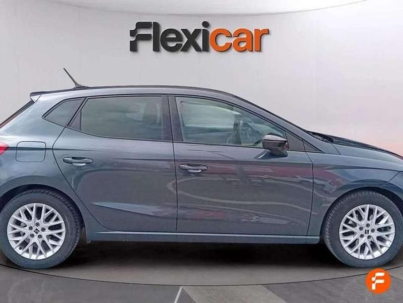 Usado Seat Ibiza FR 110 CV (80 kW) 2023 Gris Utilitario