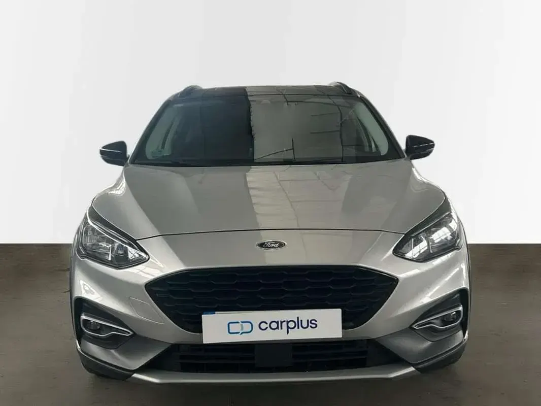 Usado Ford Focus Active 125 CV (91 kW) 2020 Plateado Utilitario