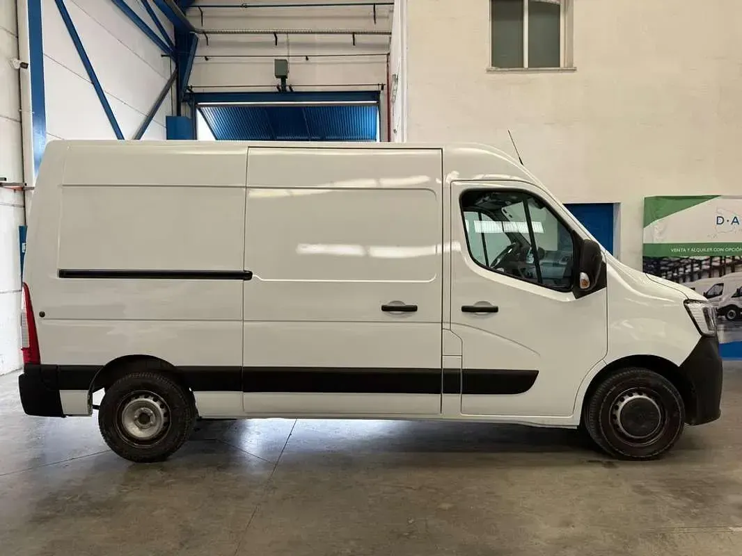 Usado Renault Master 135 CV (99 kW) 2021 Blanco Monovolumen
