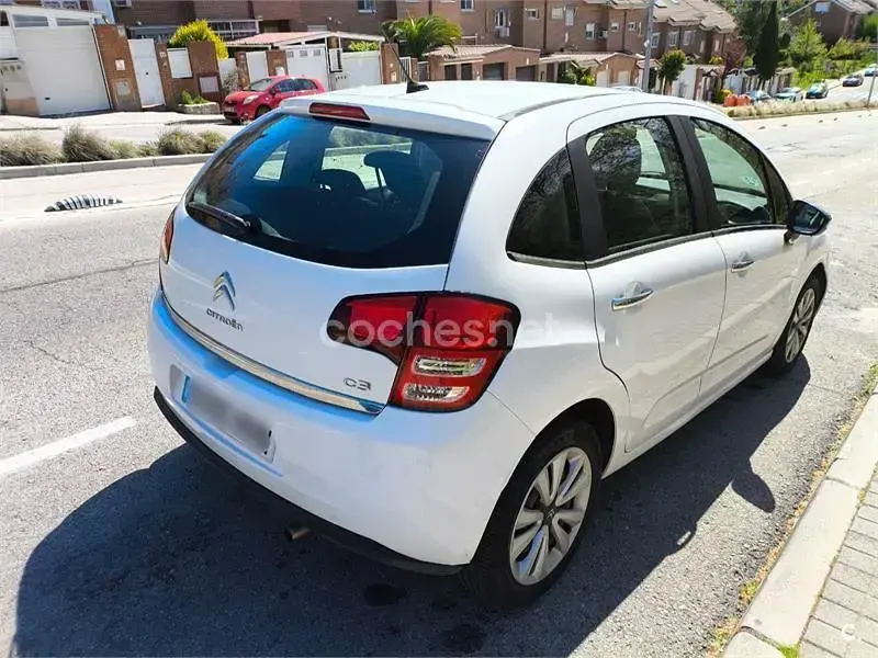 Usado Citroën C3 Attraction 73 CV (53 kW) 2011 Blanco Berlina
