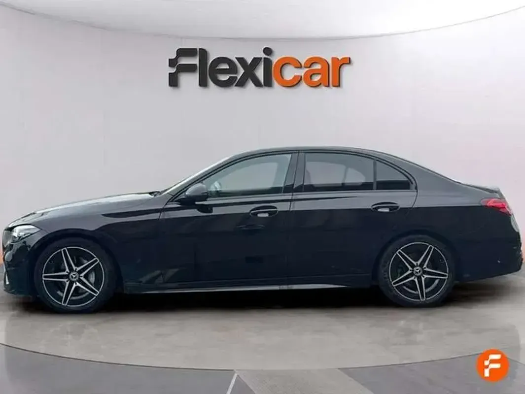 Usado Mercedes C220 200 CV (147 kW) 2022 Negro Berlina