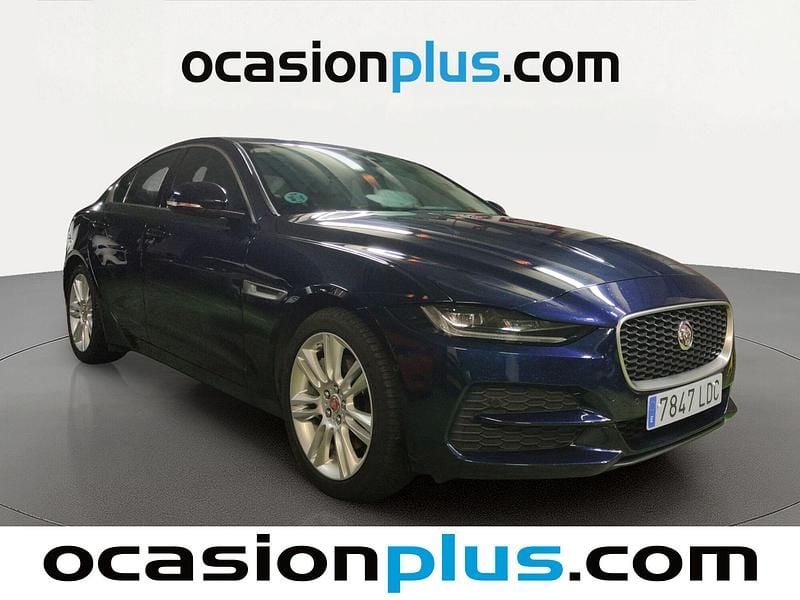 Usado Jaguar XE SE 180 CV (132 kW) 2019 Azul Berlina