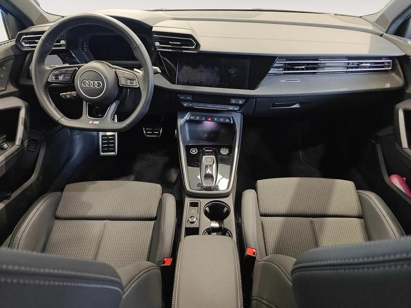 Usado Audi A3 150 CV (110 kW) 2024 Azul