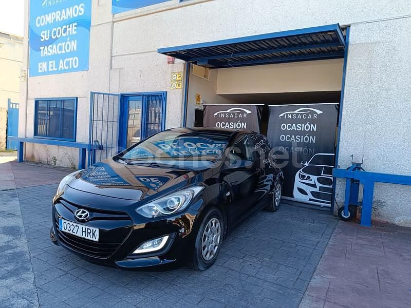 Negro Usado 2013 Hyundai i30 Berlina | 6490 € (Precio justo) - Imagen 1/4