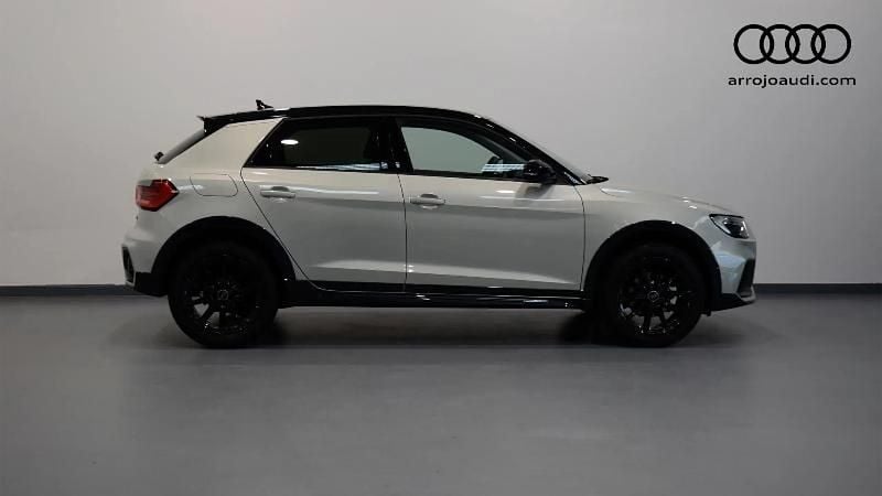 Usado Audi A1 Sportback 110 CV (80 kW) 2021 Gris/plata Utilitario