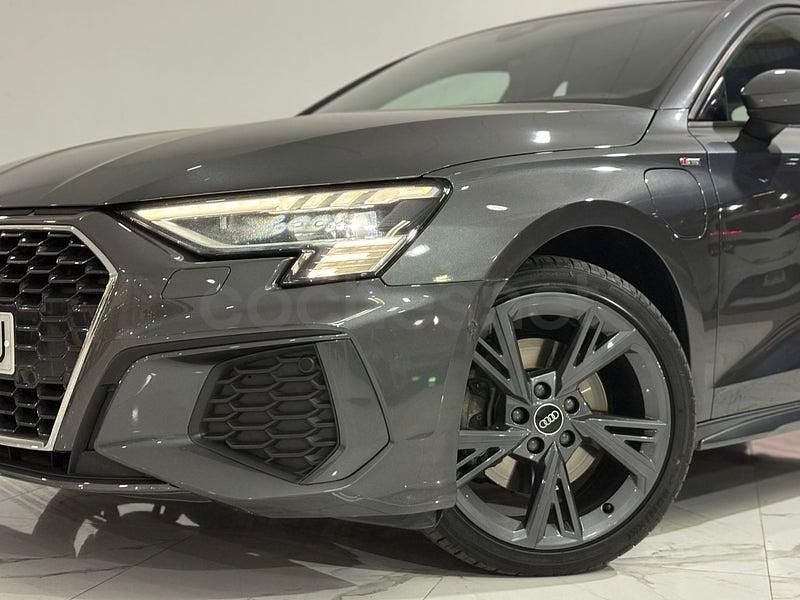 Usado Audi A3 S-Line 204 CV (150 kW) 2021 Gris / plata Berlina