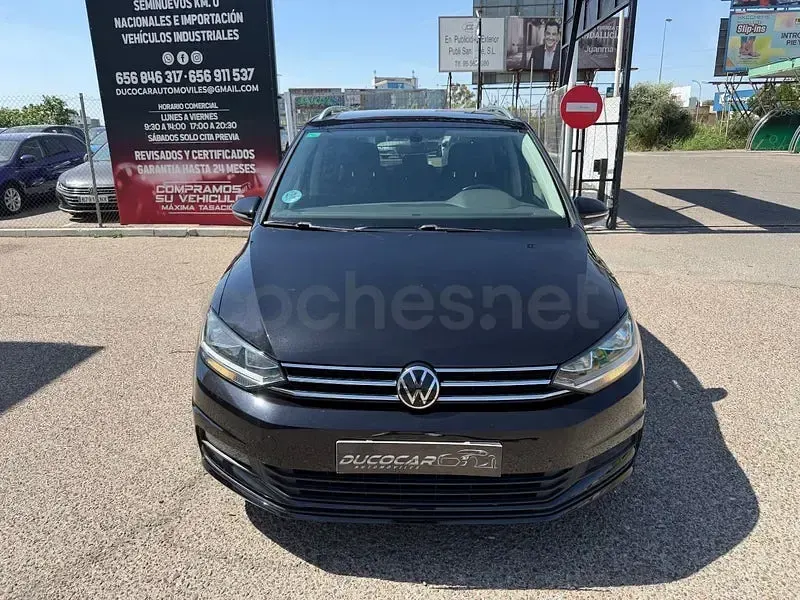 Usado VW Touran Advance 150 CV (110 kW) 2022 Negro Monovolumen