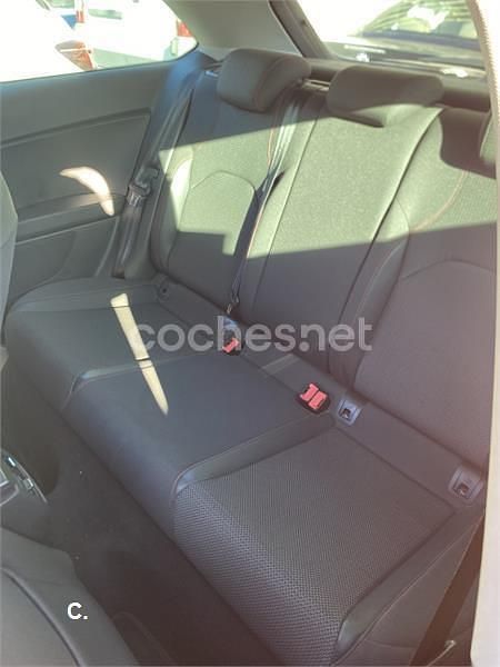 Usado Seat Leon SC FR 150 CV (110 kW) 2013 Rojo Utilitario