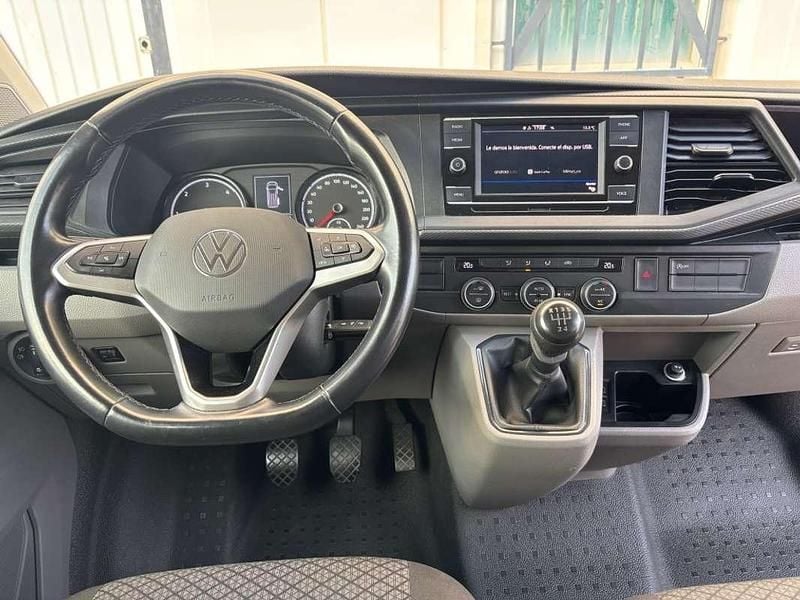 Usado VW Caravelle 114 CV (83 kW) 2021 Blanco Monovolumen