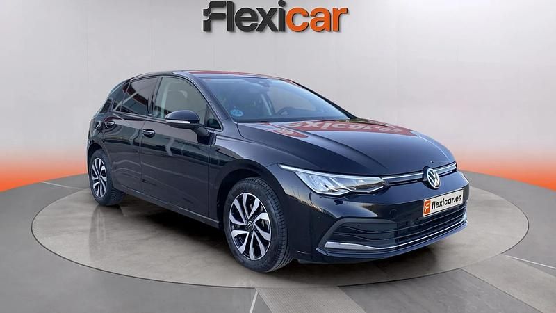 Usado VW Golf VIII 110 CV (80 kW) 2021 Negro Berlina