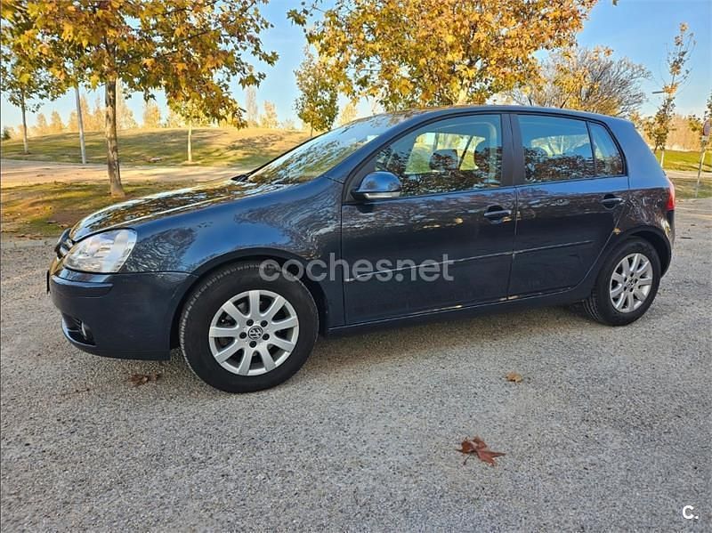 Usado VW Golf IV Highline 115 CV (84 kW) 2006 Azul Berlina