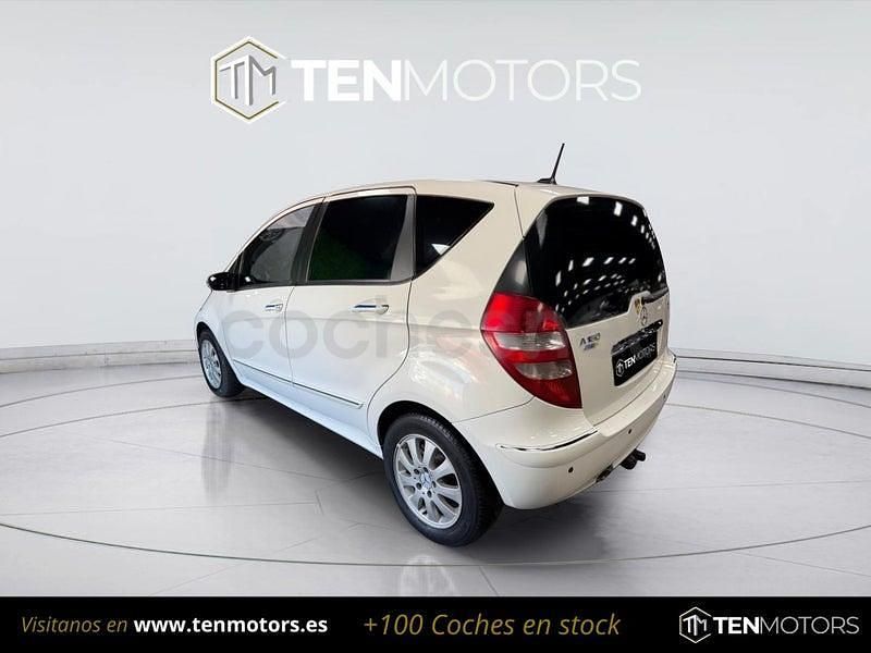 Usado Mercedes A180 Elegance 109 CV (80 kW) 2005 Blanco Monovolumen