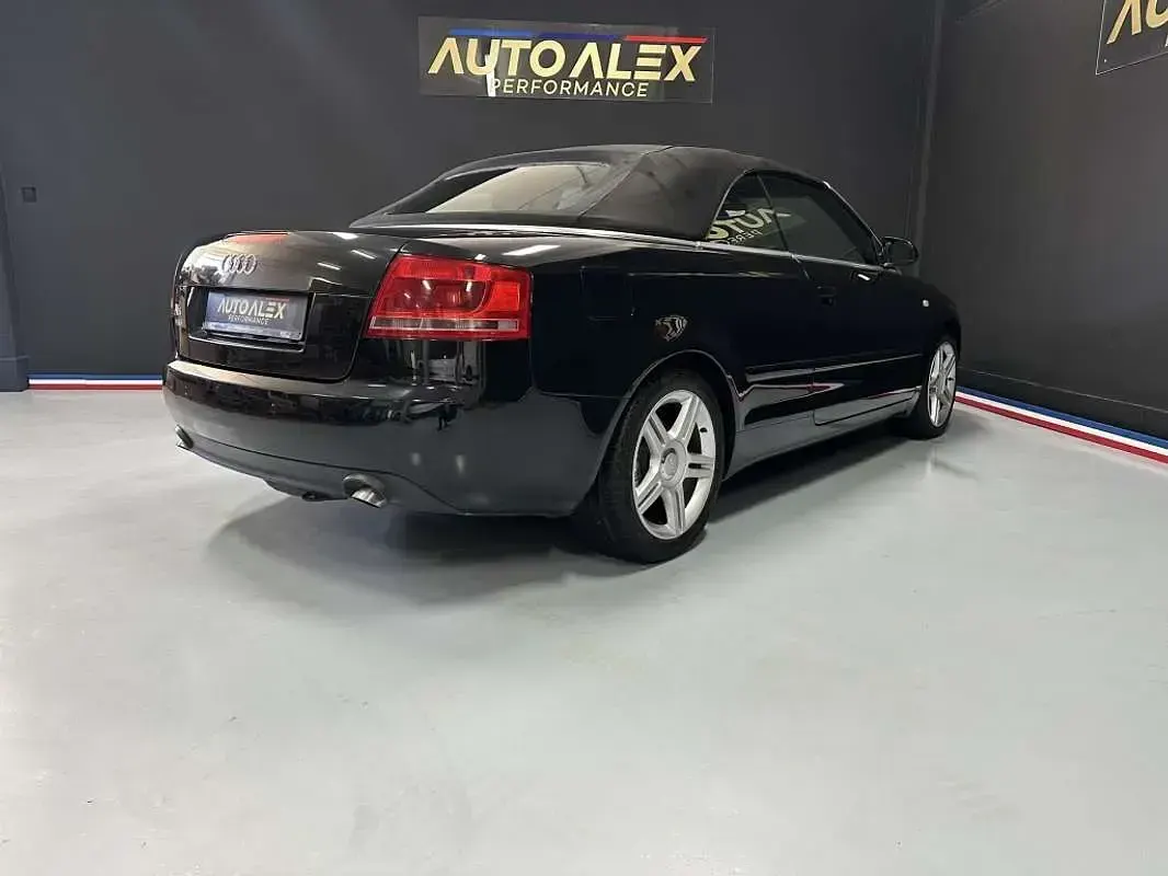 Usado Audi Cabriolet 140 CV (102 kW) 2007 Negro Descapotable