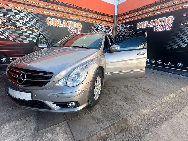 Usado Mercedes R320 224 CV (164 kW) 2008 Gris / plata Monovolumen