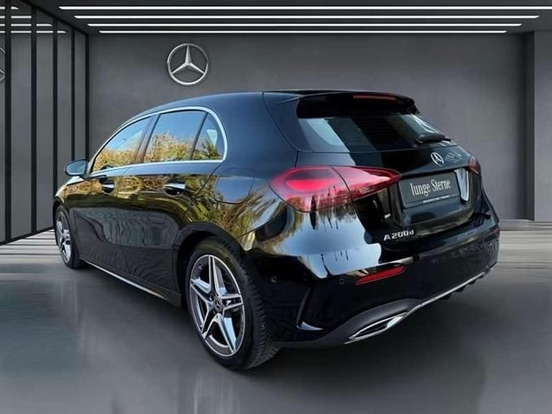 Usado Mercedes A220 AMG 150 CV (110 kW) 2024 Negro Utilitario