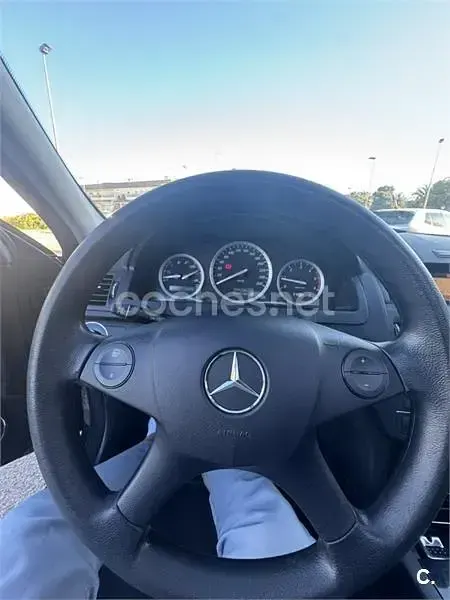 Usado Mercedes C200 Avantgarde 122 CV (89 kW) 2007 Negro Berlina