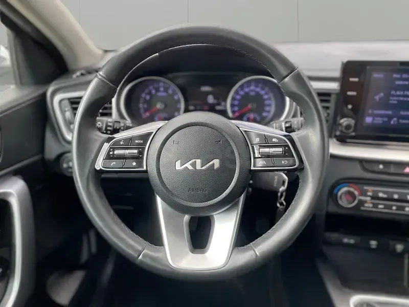 Usado Kia XCeed 120 CV (88 kW) 2023 Blanco SUV