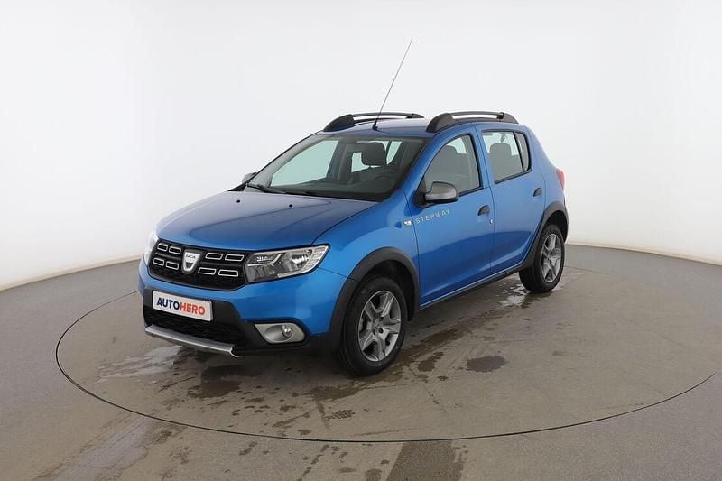 Azul Usado 2017 Dacia Sandero Stepway Ambiance Utilitario | 9999 € (Precio justo) - Imagen 1/3