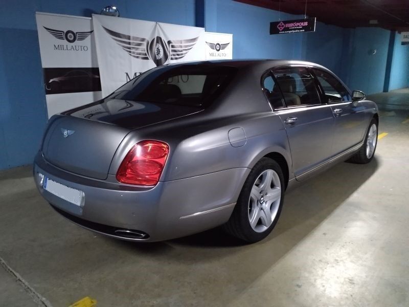 Usado Bentley Continental Flying Spur 560 CV (411 kW) 2005 Gris Berlina