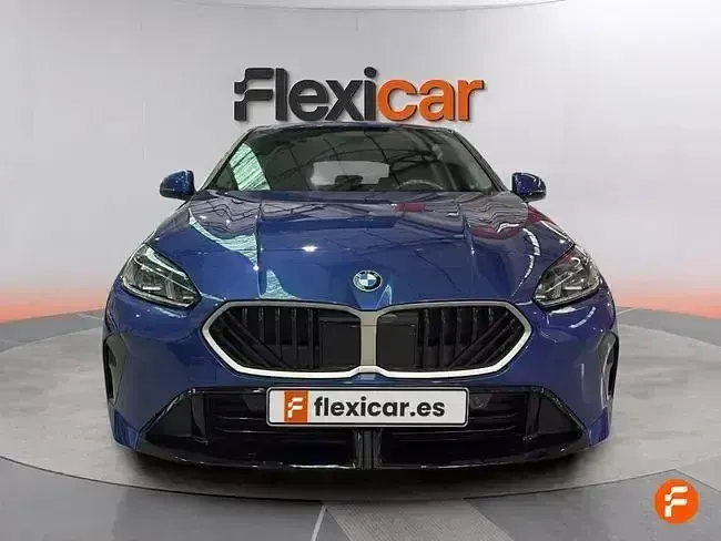 Używany BMW 120 163 KM (119 kW) 2025 Niebieski Hatchback