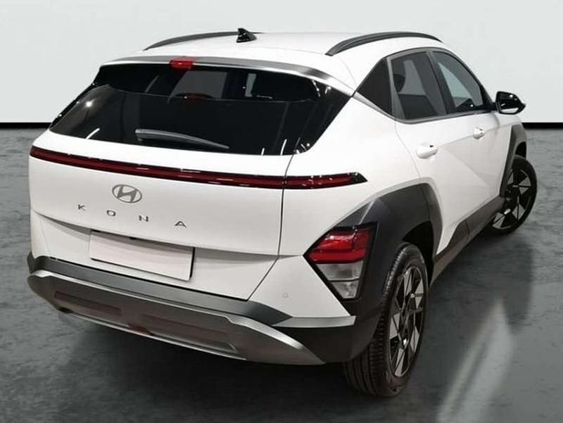Usado Hyundai Kona 101 CV (74 kW) 2025 Blanco SUV