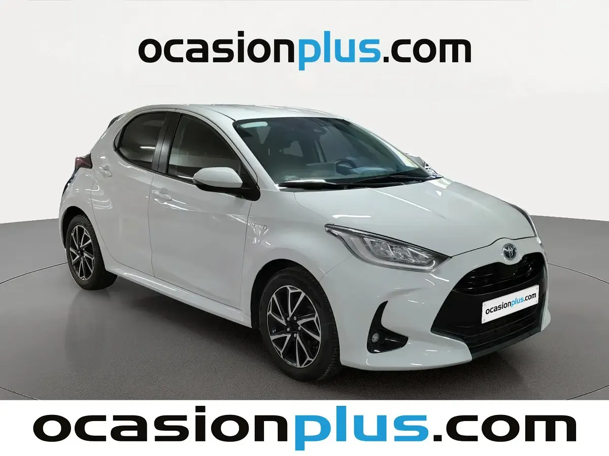 Usado Toyota Yaris Business Edition 116 CV (85 kW) 2021 Blanco Utilitario