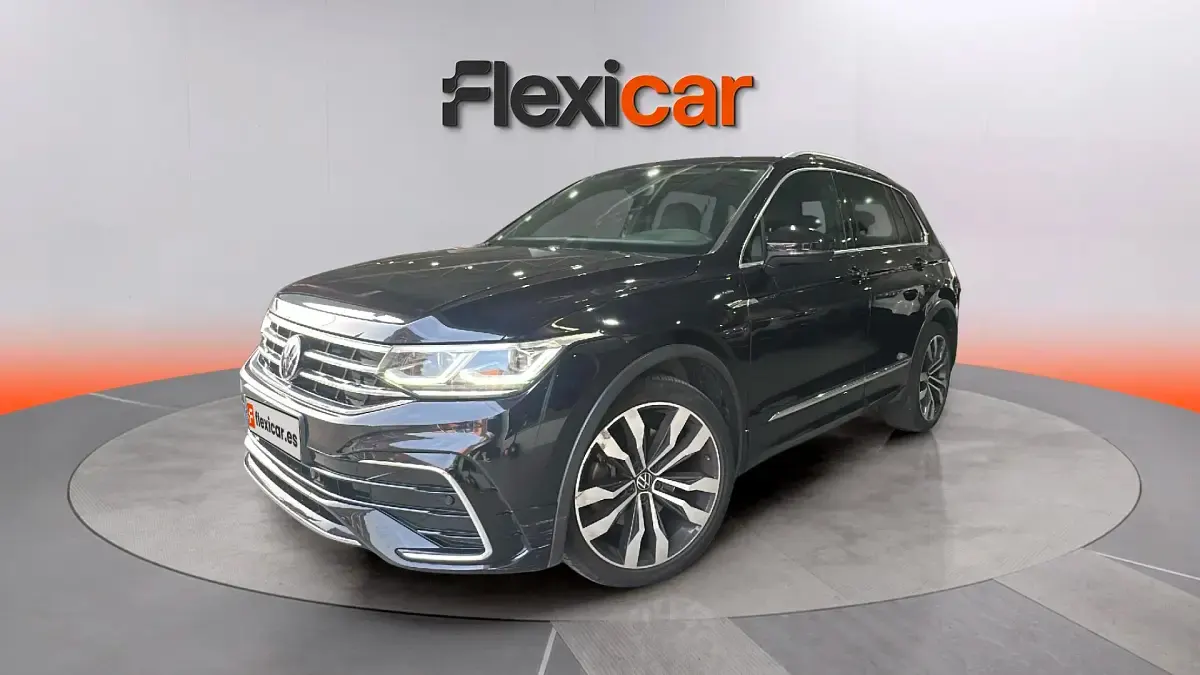 Usado VW Tiguan R-line 200 CV (147 kW) 2021 Negro SUV