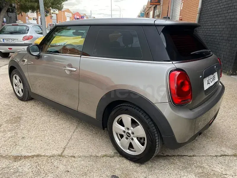 Usado Mini One D 95 CV (69 kW) 2018 Gris / plata Utilitario