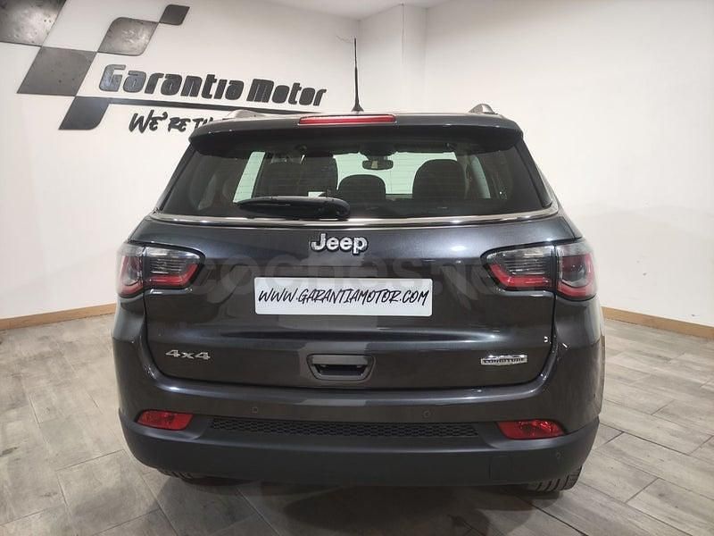 Usado Jeep Compass Longitude 140 CV (102 kW) 2018 Negro SUV