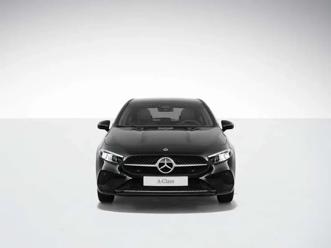 Usado Mercedes A200 150 CV (110 kW) 2025 Negro Berlina