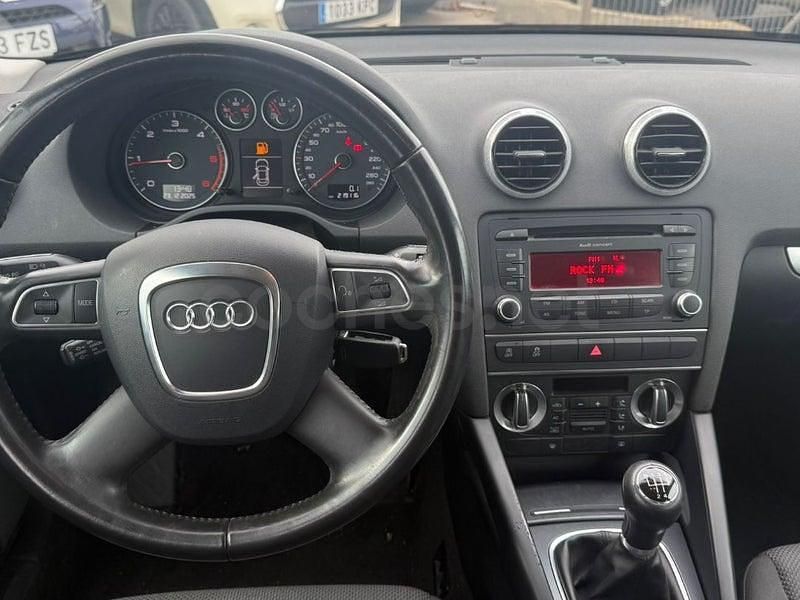 Usado Audi A3 Attraction 105 CV (77 kW) 2011 Negro Utilitario