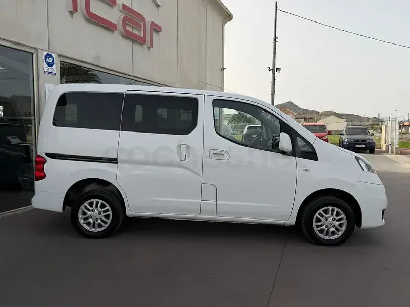 Usado Nissan Evalia Premium Edition 110 CV (80 kW) 2012 Blanco Monovolumen