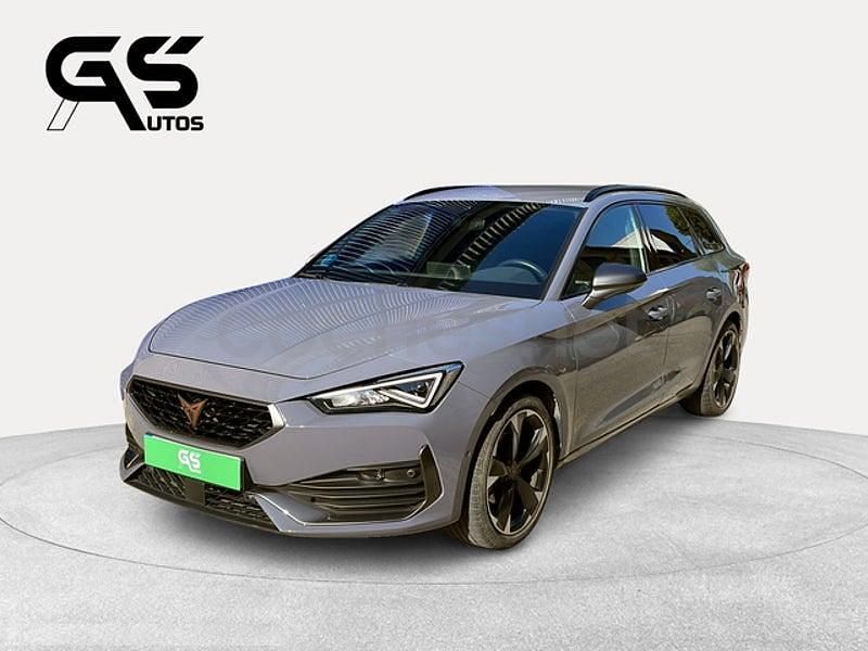 Usado Cupra Leon 150 CV (110 kW) 2023 Gris / plata Berlina