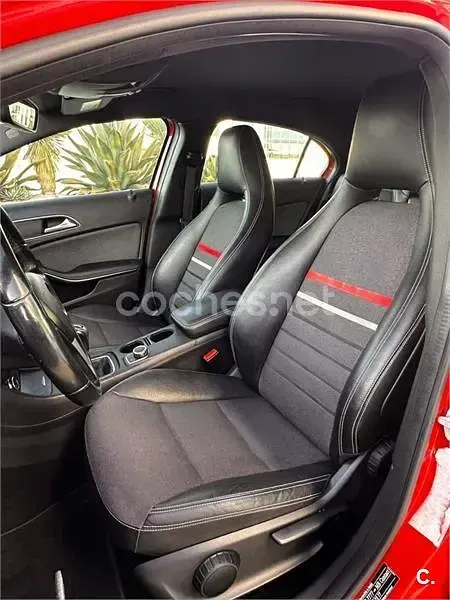 Usado Mercedes A180 Edition 122 CV (89 kW) 2014 Negro Berlina