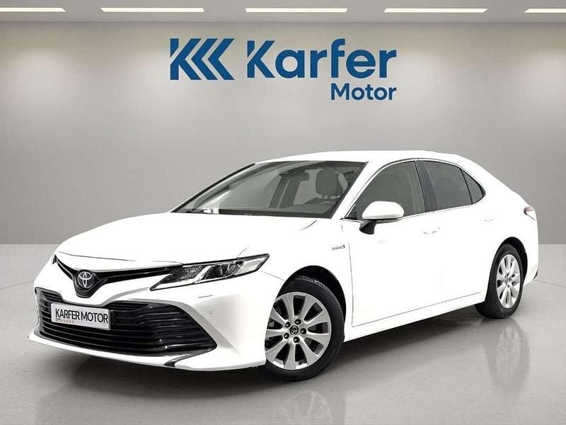 Blanco Usado 2020 Toyota Camry Business Edition Berlina | 23.490 € (Precio justo) - Imagen 1/4