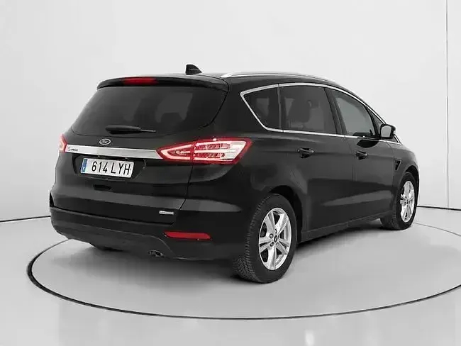 Usado Ford S-MAX Titanium 190 CV (139 kW) 2022 Negro Monovolumen