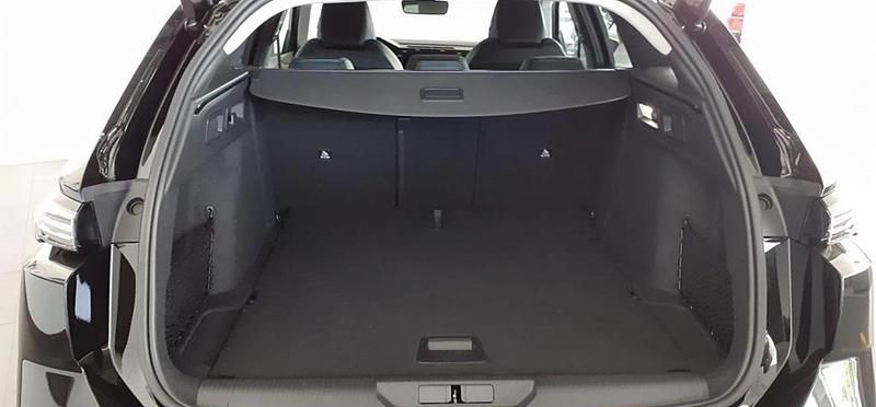 Usado Peugeot 308 Allure 131 CV (96 kW) 2023 Negro perla nera Familiar