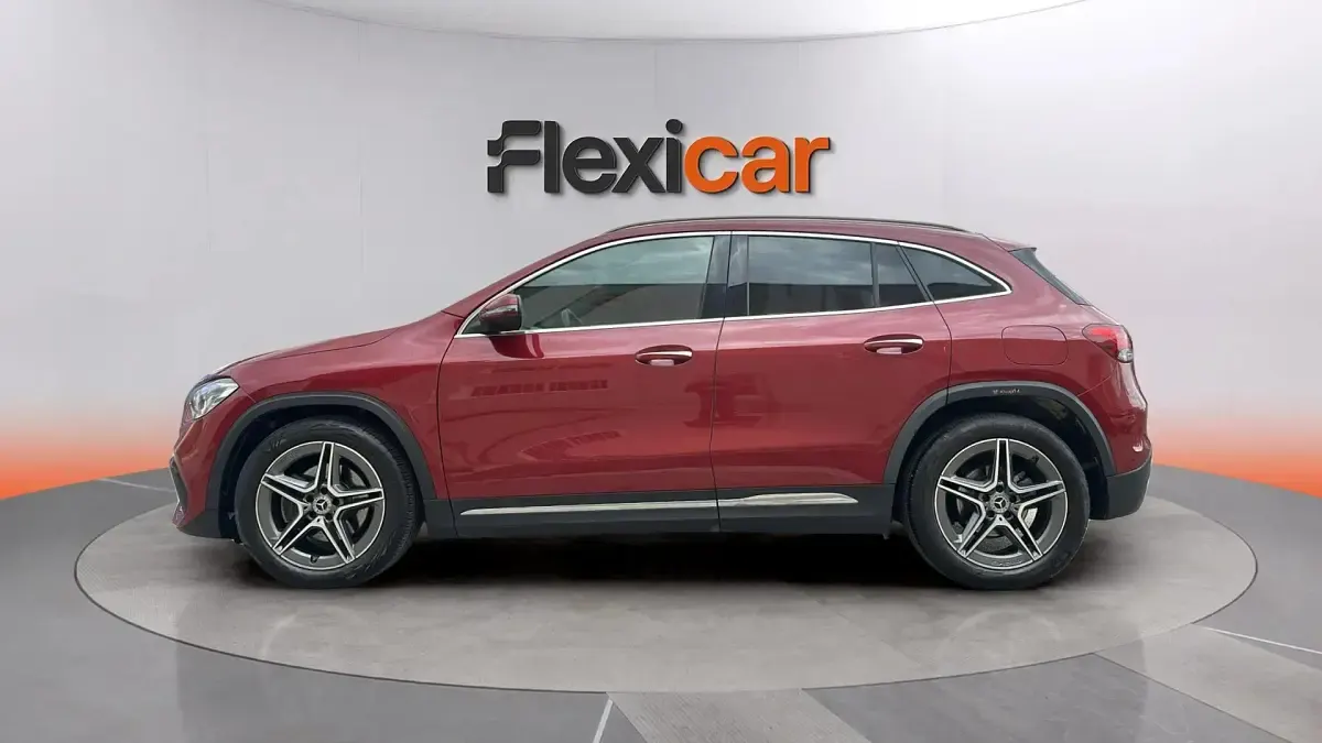 Usado Mercedes GLA200 150 CV (110 kW) 2022 Rojo SUV