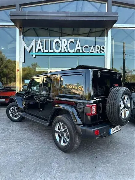 Usado Jeep Wrangler Sahara 200 CV (147 kW) 2020 Negro SUV