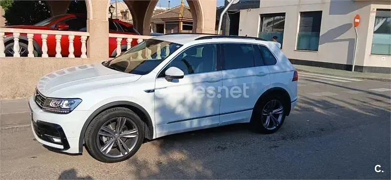 Usado VW Tiguan R-line 150 CV (110 kW) 2020 Blanco SUV