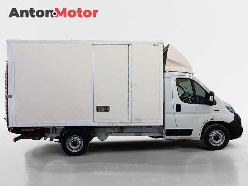 Usado Fiat Ducato 140 CV (102 kW) 2022 Blanco Van