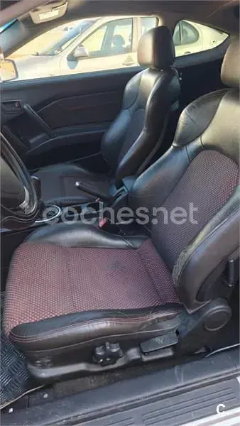 Usado Hyundai Coupé 143 CV (105 kW) 2006 Gris / plata Coupe