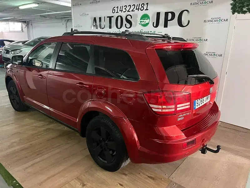 Usado Dodge Journey SE 140 CV (102 kW) 2009 Granate SUV