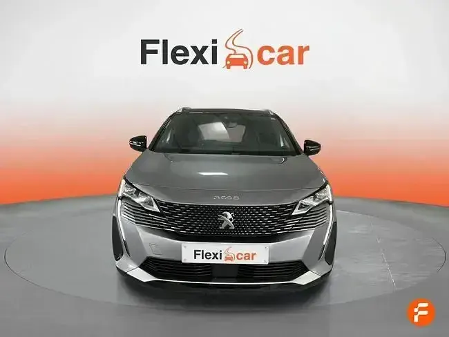 Usado Peugeot 3008 GT 130 CV (95 kW) 2022 Gris SUV
