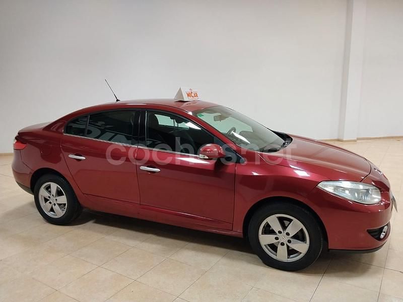 Usado Renault Fluence Dynamique 110 CV (80 kW) 2012 Granate Berlina