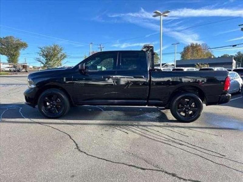 Usado Dodge Ram 305 CV (224 kW) 2021 Gris Pickup/Camioneta