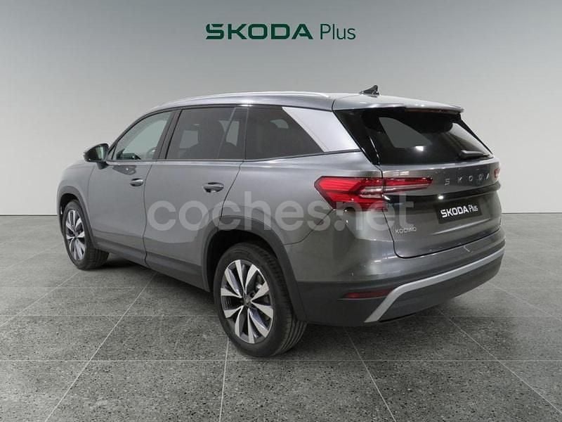 Usado Skoda Kodiaq Selection 150 CV (110 kW) 2025 Gris SUV