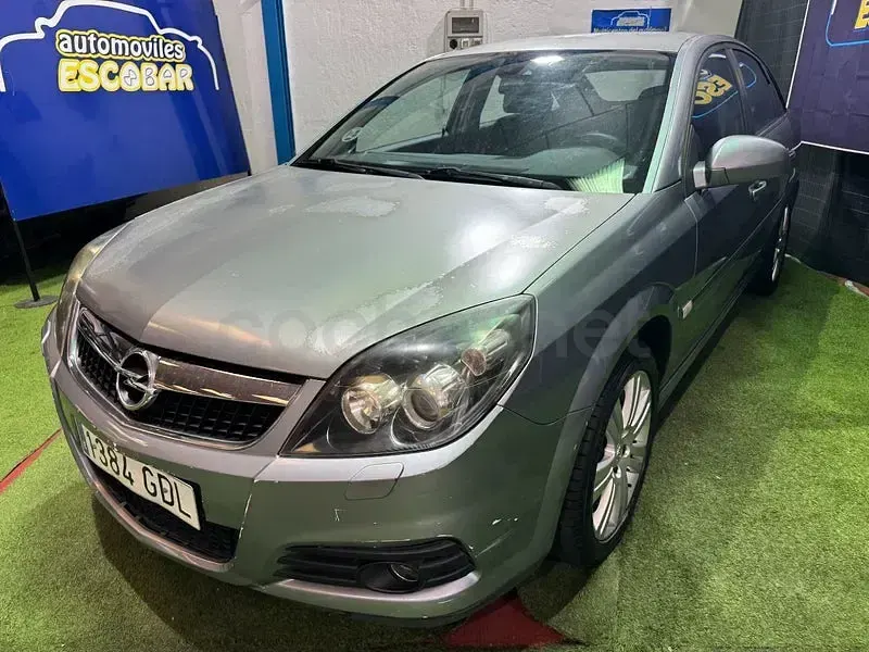 Usado Opel Vectra Elegance 120 CV (88 kW) 2008 Gris / plata Berlina