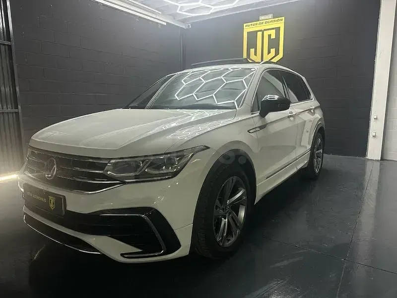 Usado VW Tiguan R-line 150 CV (110 kW) 2023 Blanco SUV